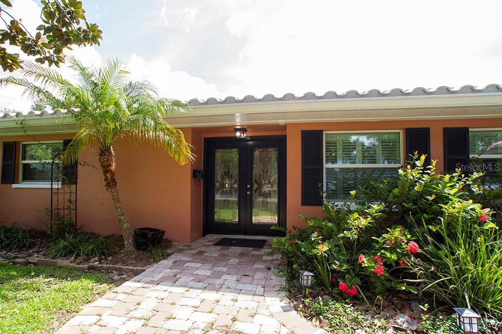 1733 Laurie Lane - Photo 2 of 24