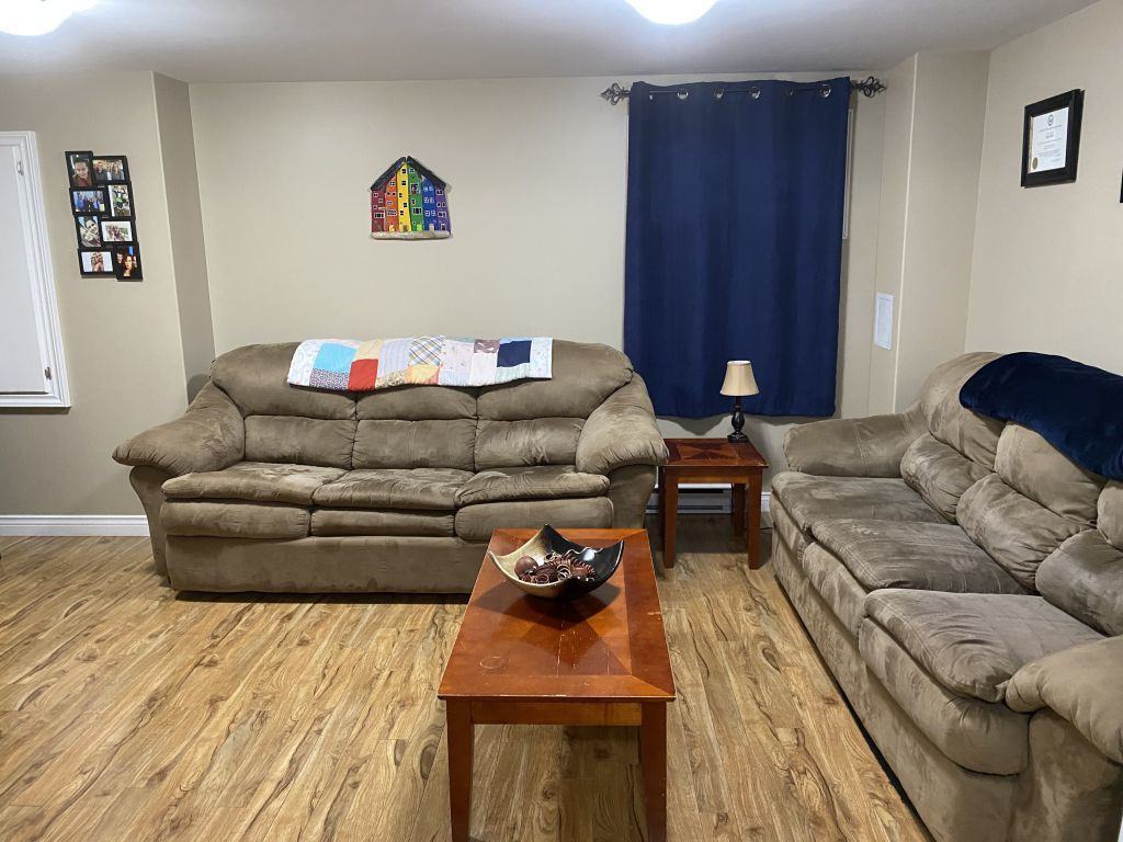 25a Wiseman's Lane - Photo 3 of 6