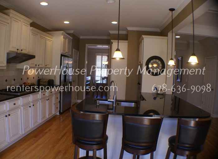 6146 Queens River Drive - Photo 3 of 50