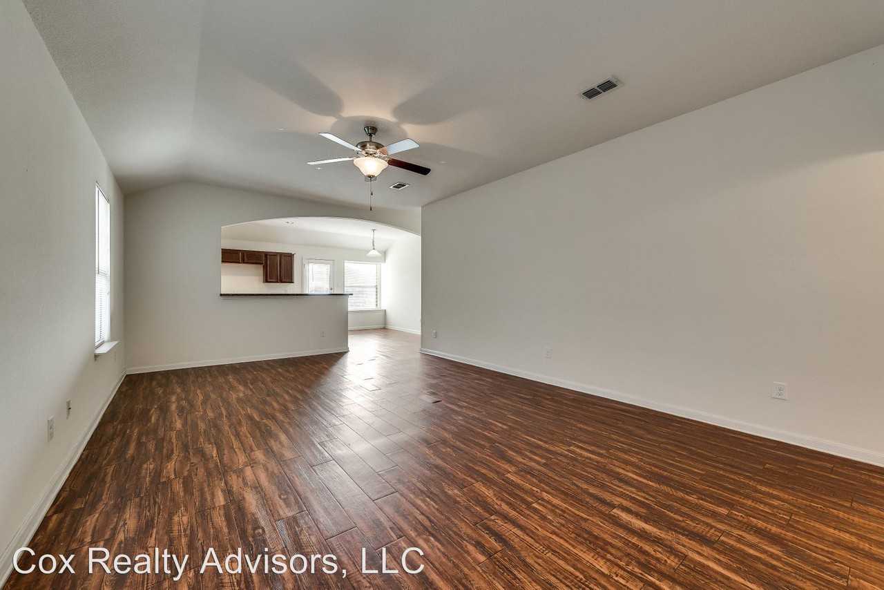 4041 Saint Christian - Photo 3 of 14