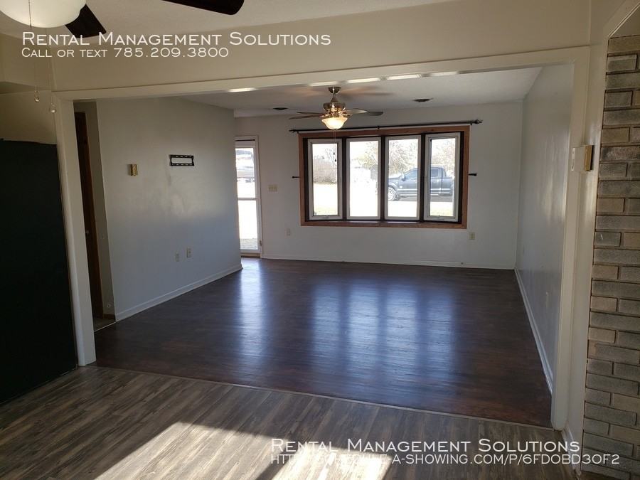 22196 Lewis Blvd - Photo 3 of 12