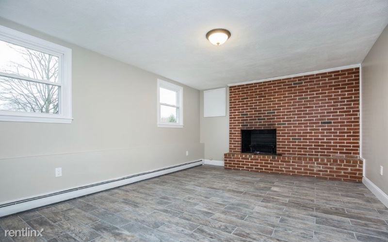 23 Carr Rd B - Photo 2 of 10