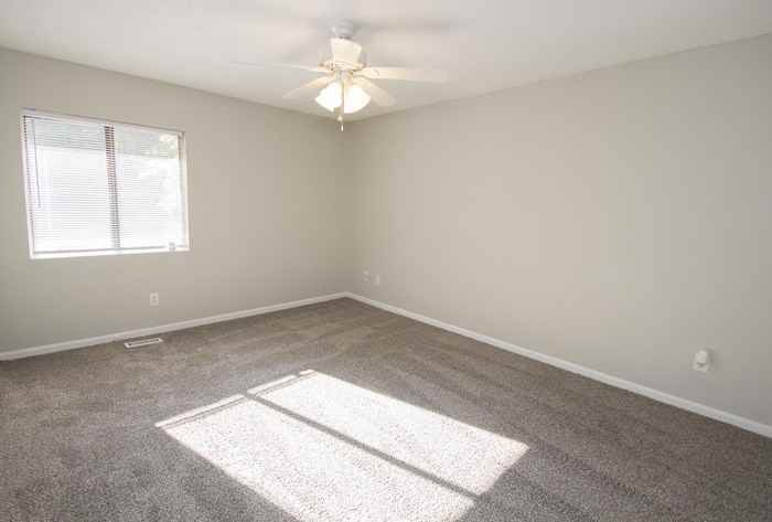 209 Point South Lane - Photo 3 of 8