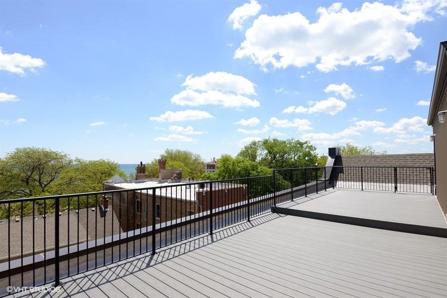 493 Sheridan - Photo 3 of 4