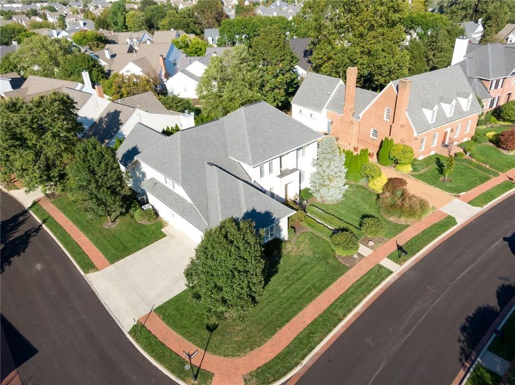 4146 Heyward Lane - Photo 3 of 38