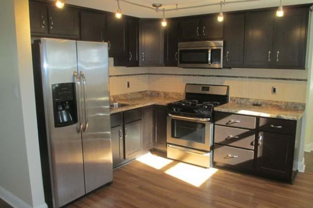 11 N Sycamore Ln - Photo 2 of 7