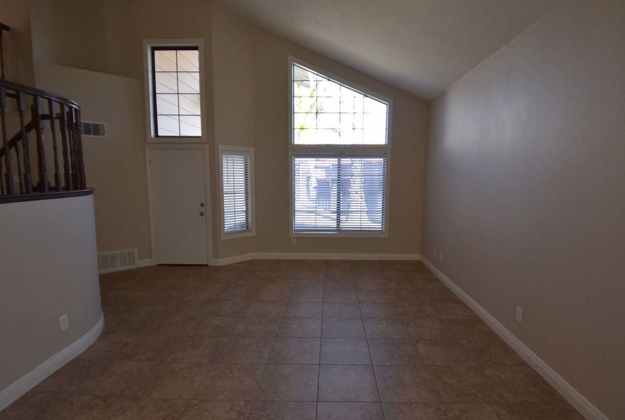 31319 Arabasca Cir - Photo 2 of 16