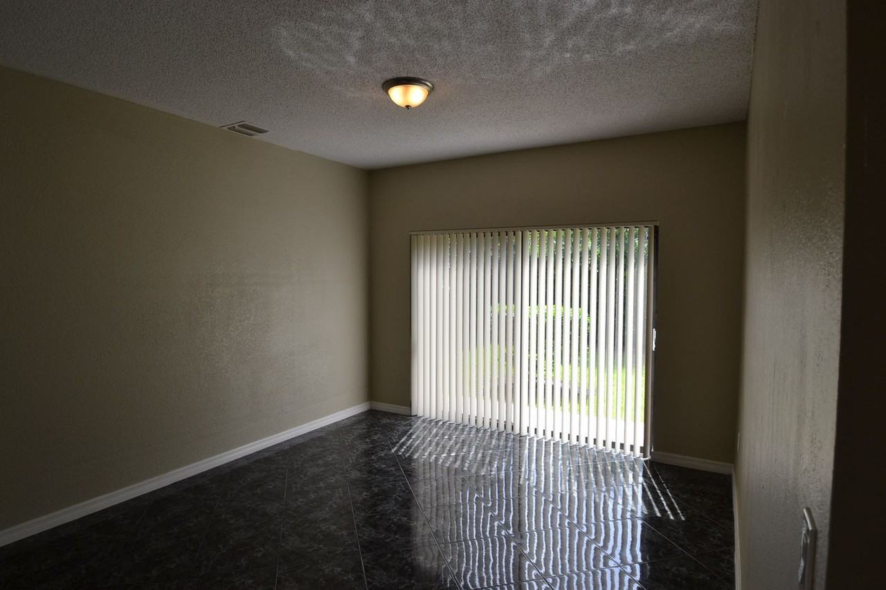 11585 Gorham Dr - Photo 3 of 20