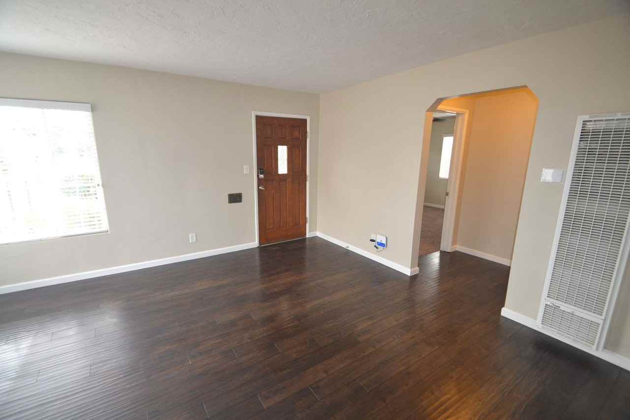 1445 S E St - Photo 2 of 22