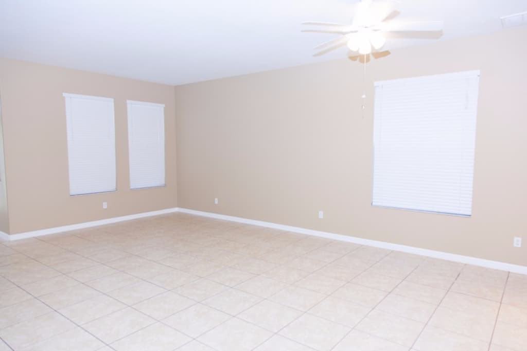 19036 Fishermans Bend Dr - Photo 3 of 30