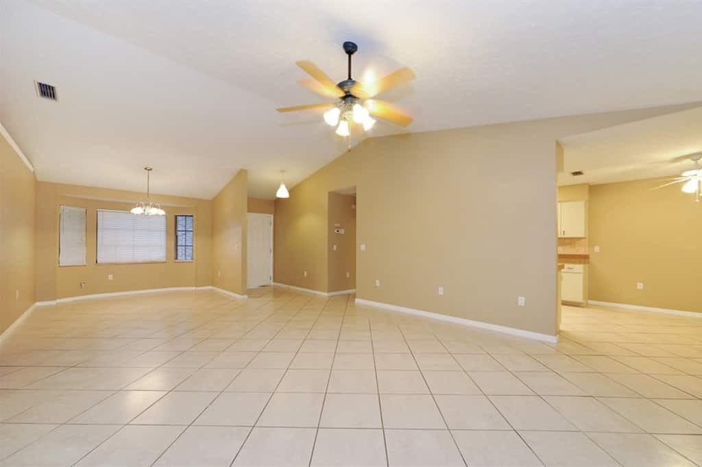 8635 Cypress Lakes Blvd - Photo 2 of 15