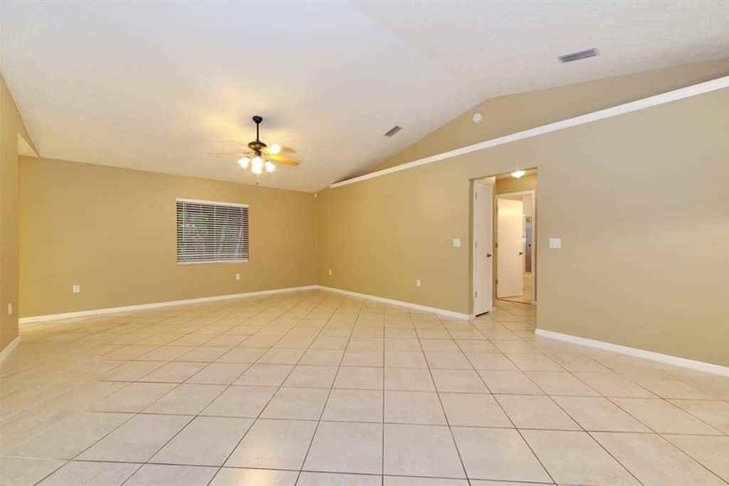 8635 Cypress Lakes Blvd - Photo 3 of 15