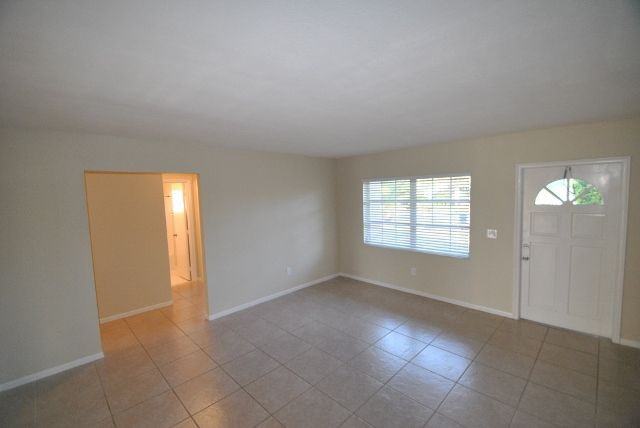 10936 Granite St - Photo 2 of 10