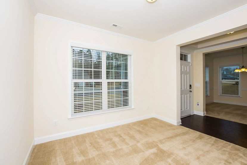 298 Meadow Oaks Dr Se - Photo 3 of 22