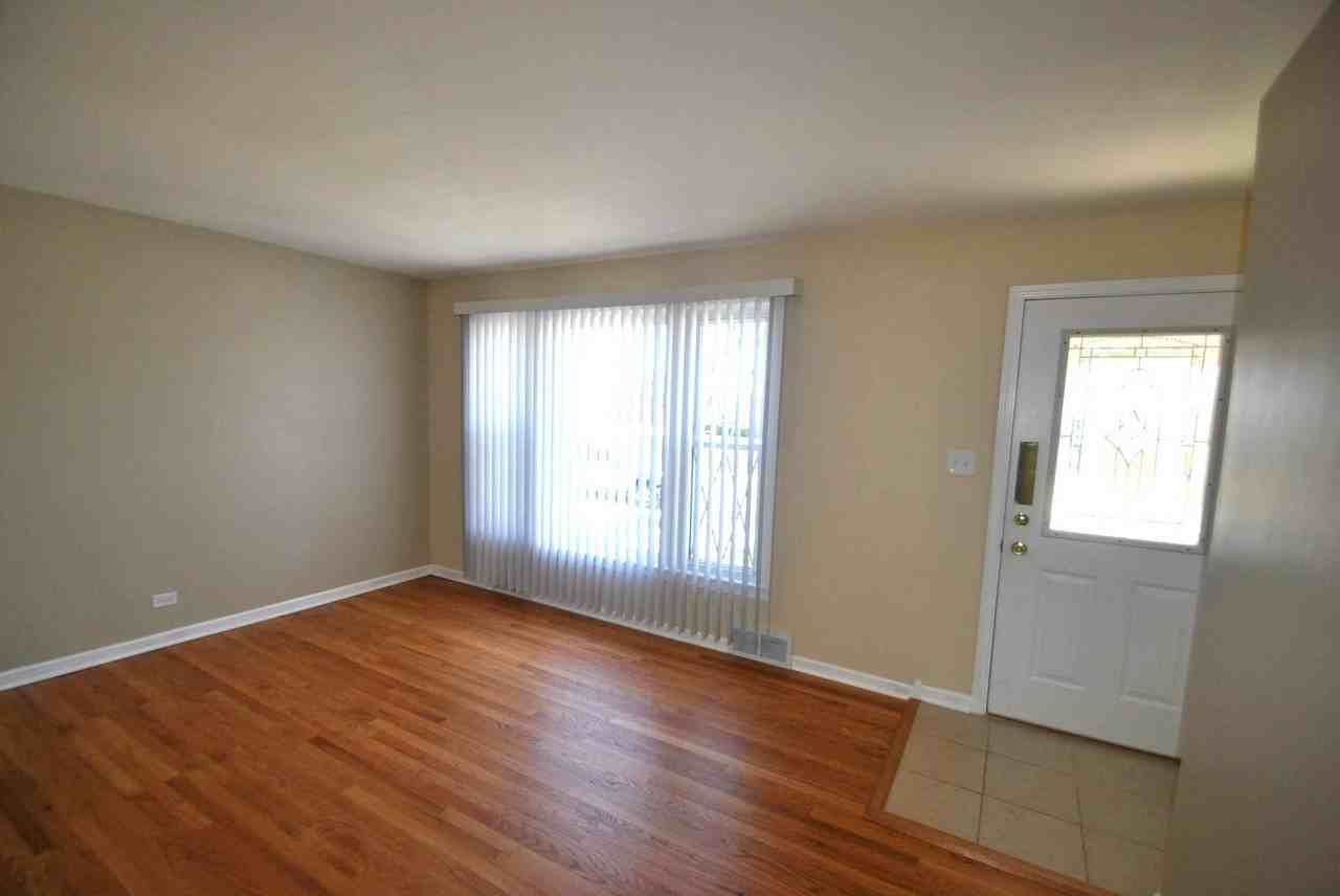 4048 Kolze Ave - Photo 2 of 12