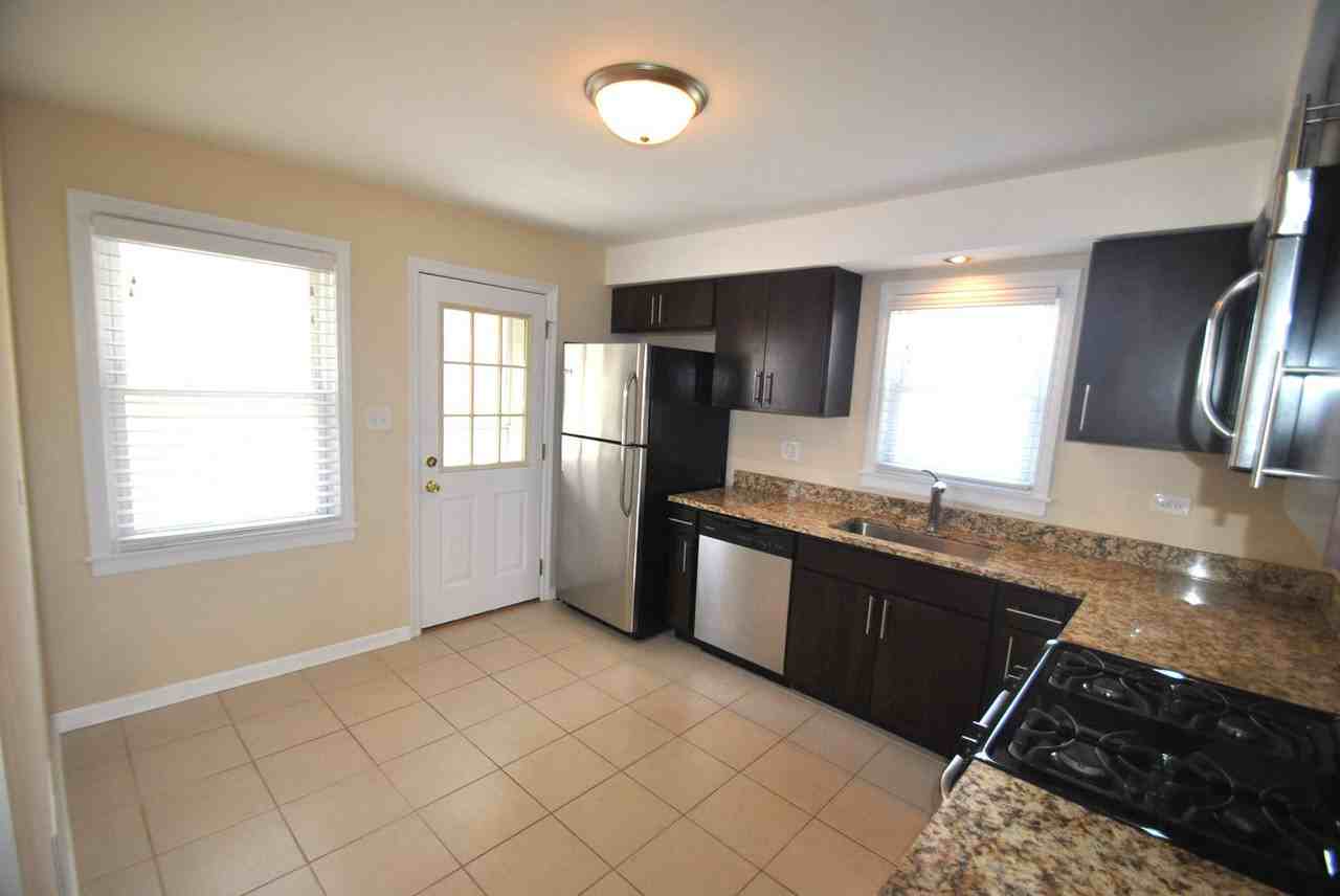 4048 Kolze Ave - Photo 3 of 12