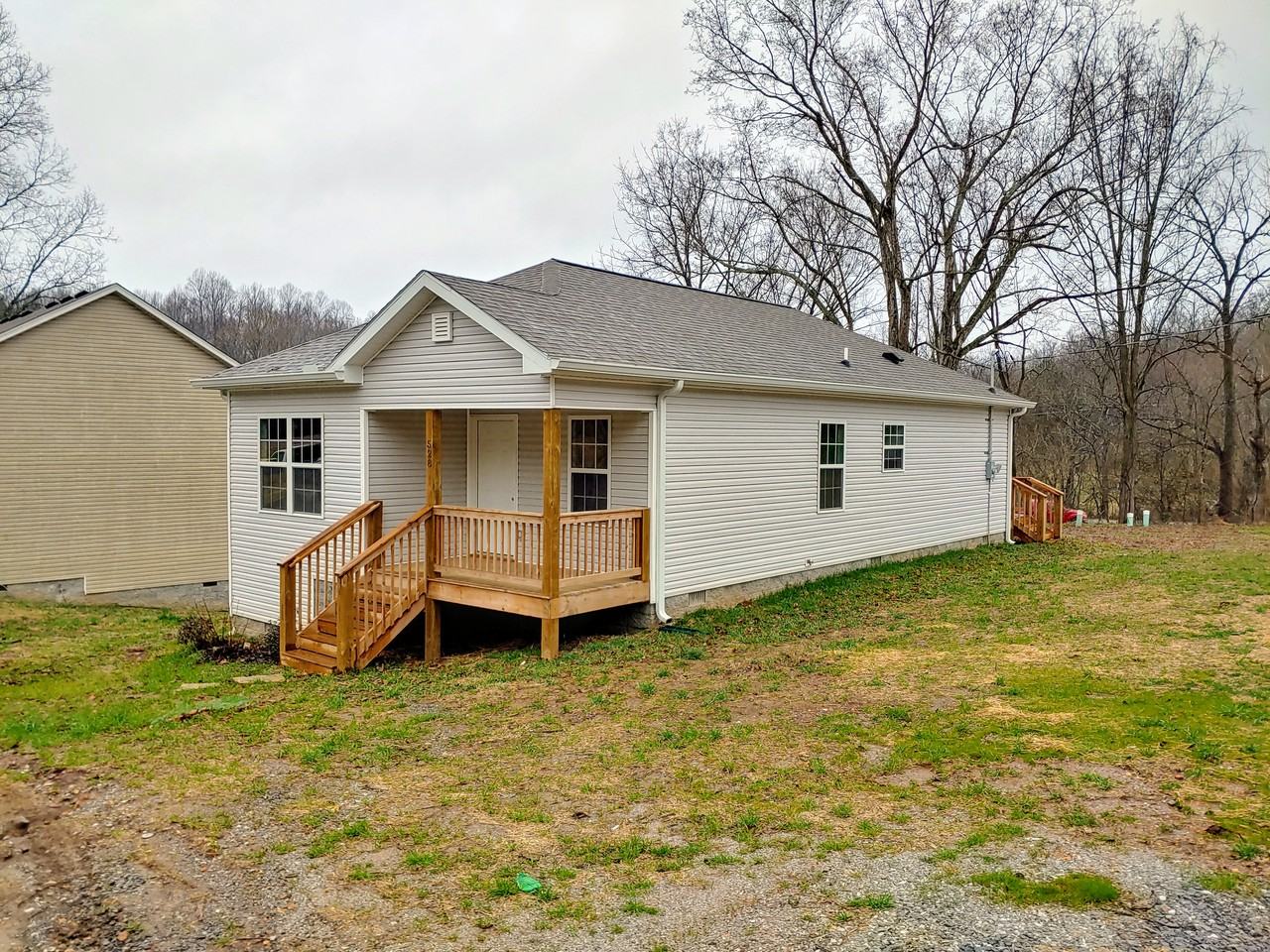 528 Center Ave, Dickson, TN 37055 3 Bedroom House for Rent for 1,250