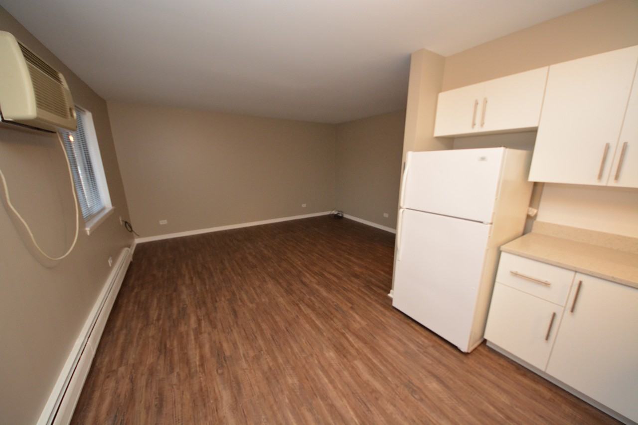 319 Bluff Avenue #3C - Photo 3 of 10