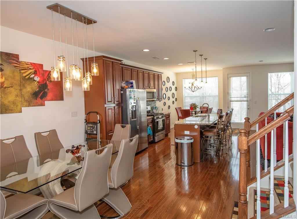 9 Spruce Lane - Photo 2 of 18