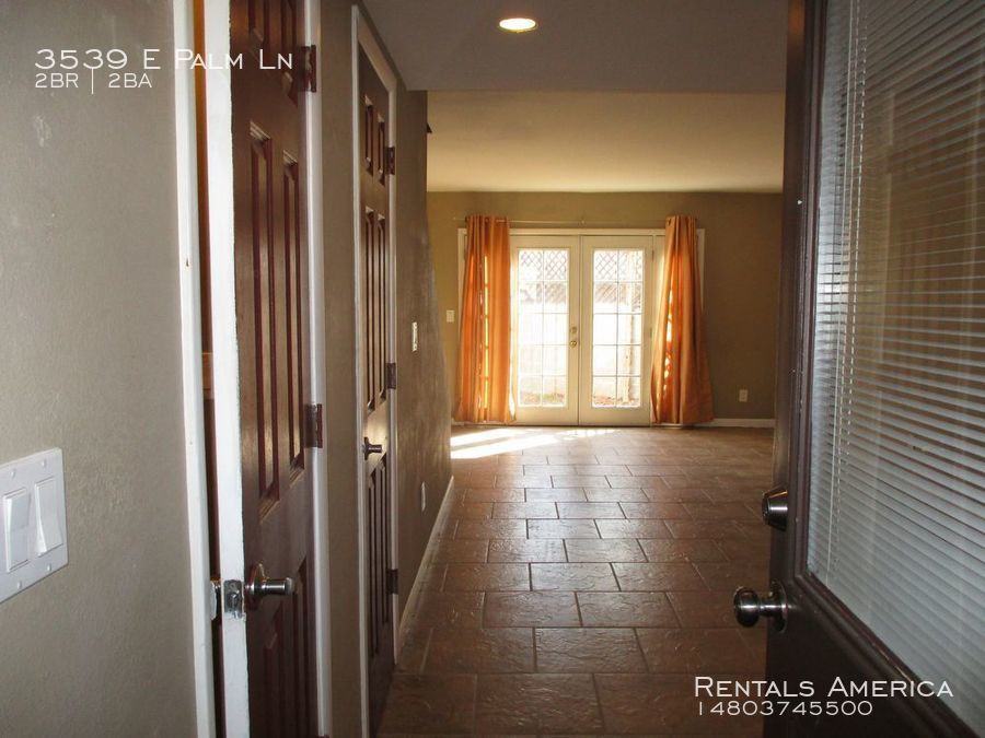 3539 E Palm Ln - Photo 2 of 22