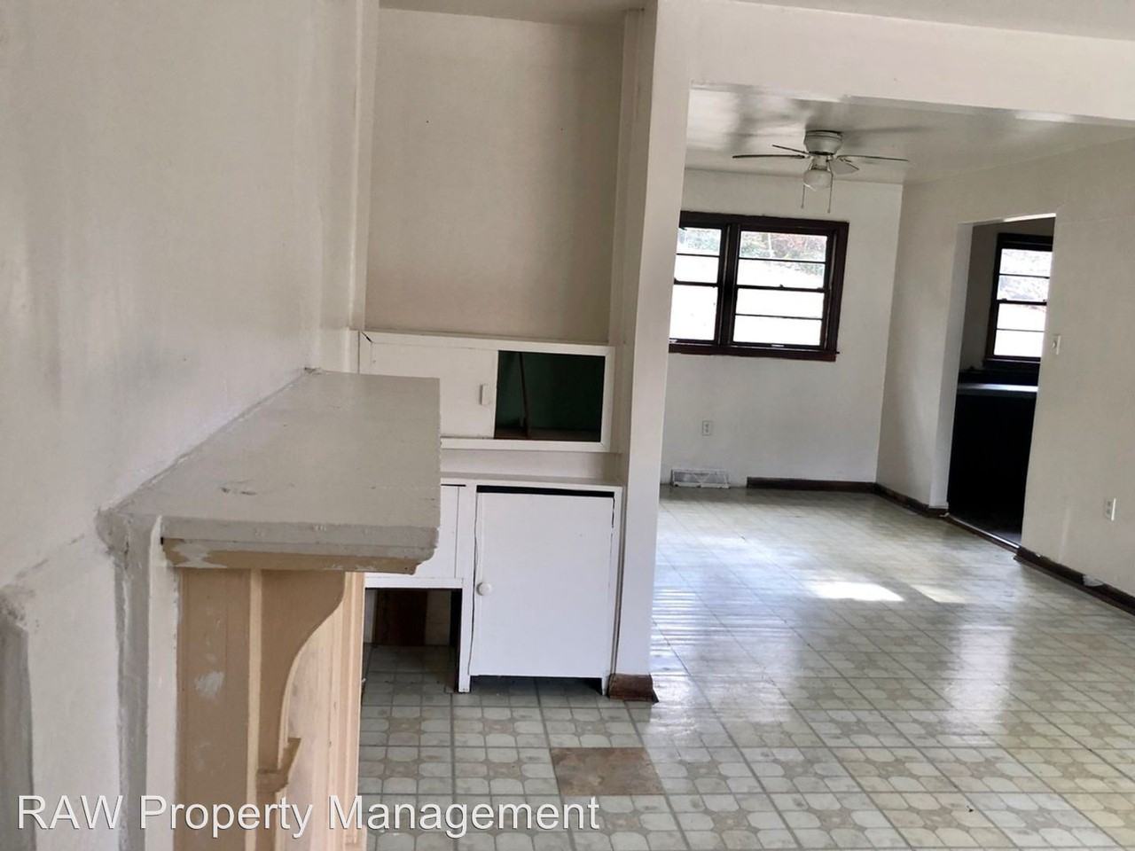 1721 Carll St. - Photo 3 of 13