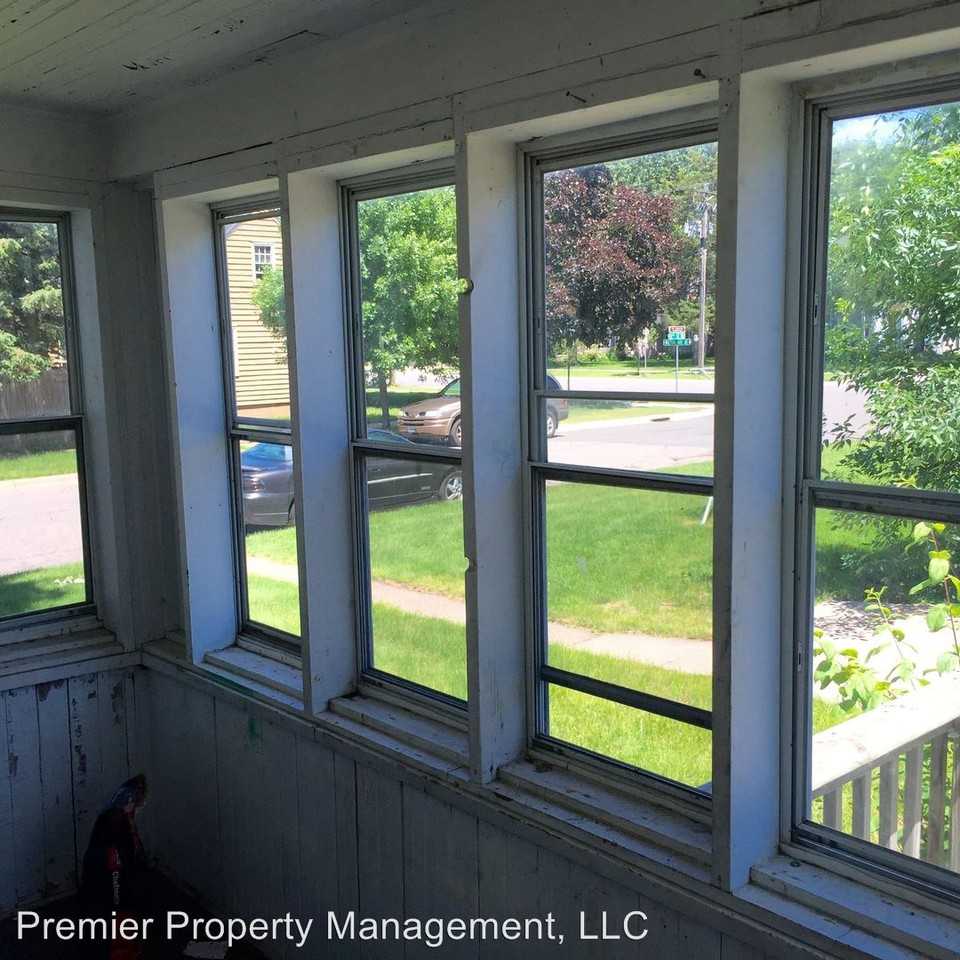 414 2nd St Ne - Photo 3 of 4