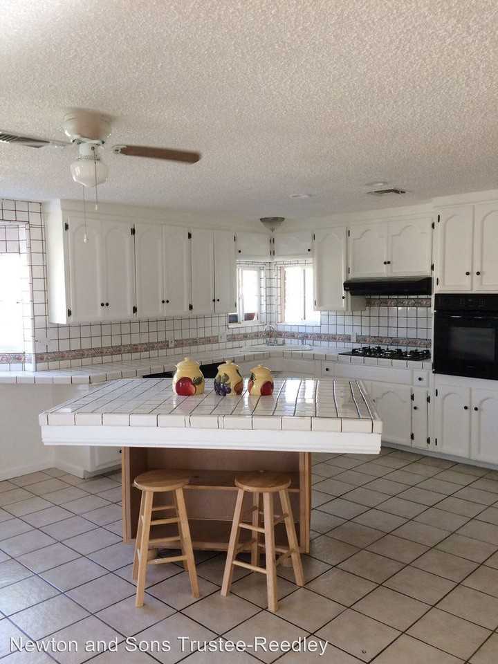 345 K Street - Photo 2 of 33