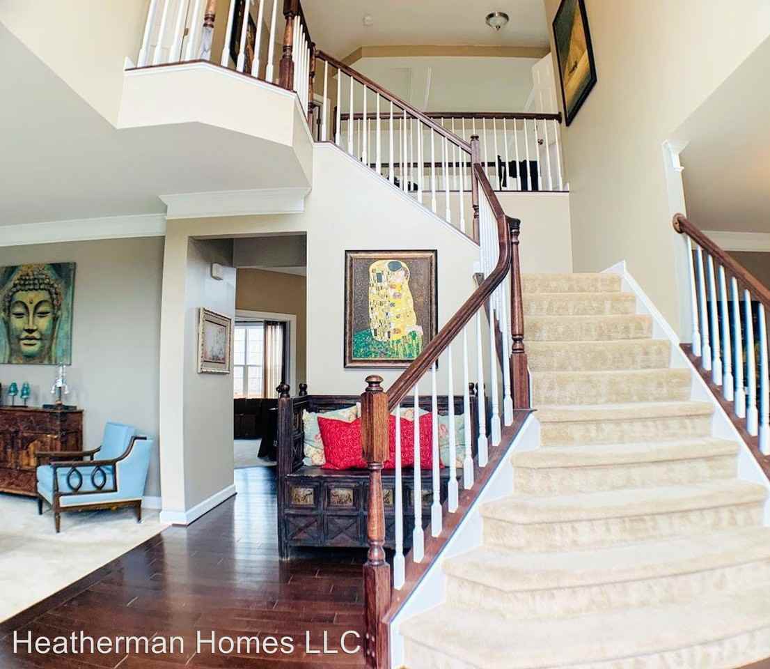 37 Dons Way - Photo 3 of 37