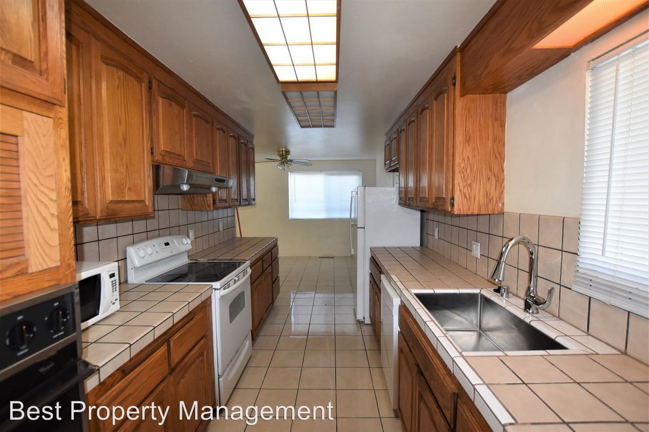 1751 Lynwood Drive - Photo 3 of 14