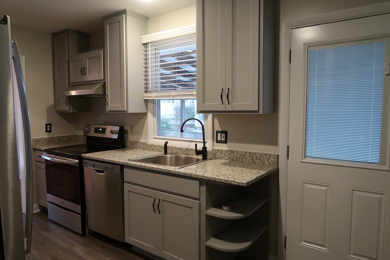 2603 Overbrook Dr - Photo 3 of 20