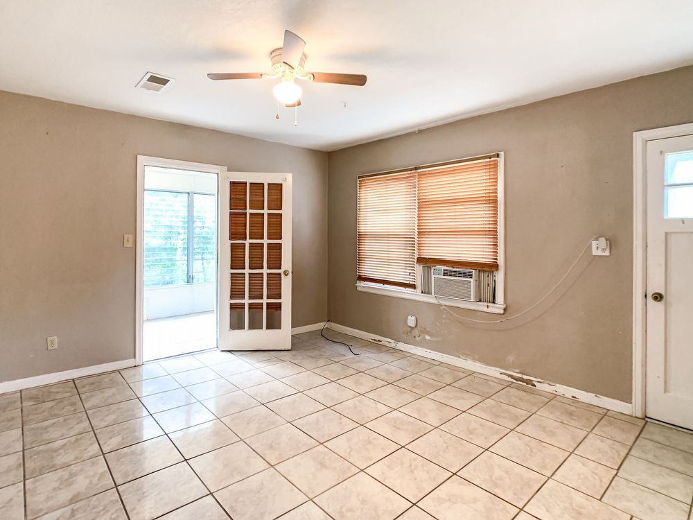 126 Beech Street - Photo 3 of 10