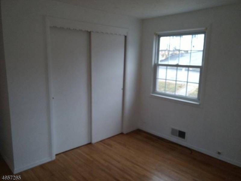 42 Valley View Rd - Photo 2 of 3