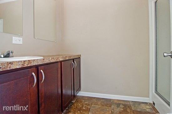 57 Colonial Ave - Photo 2 of 8