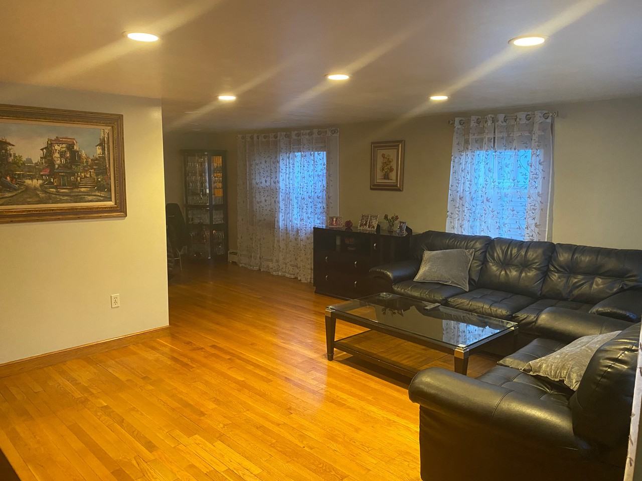 81 Nichols Avenue 1, Watertown Town, MA 02472 3 Bedroom Apartment for