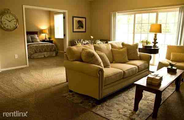 Residences of Gahanna - 1400 Hollybriar Drive - Photo 2 of 10