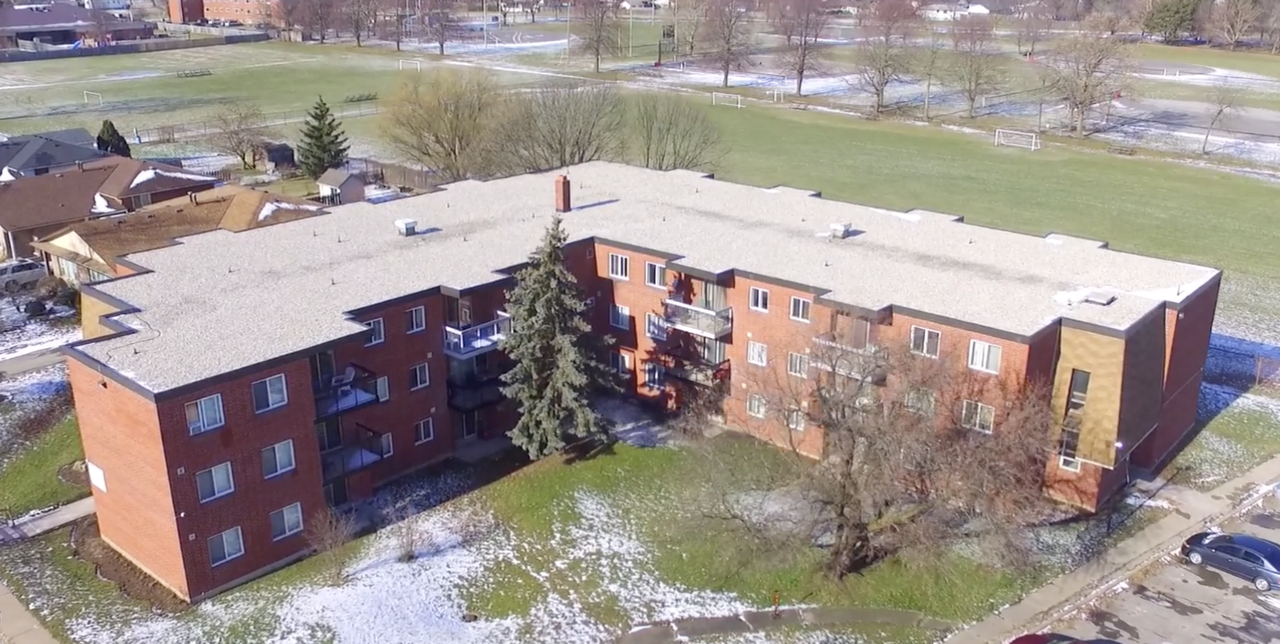 5775 Vine Street, Niagara Falls, ON L2J 1K8 2 Bedroom Apartment for