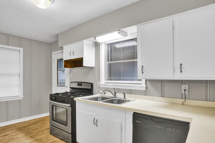 206 South Wheatley Street - Photo 3 of 10