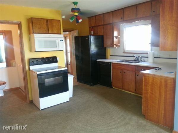 9380 Woods West Rd - Photo 3 of 16