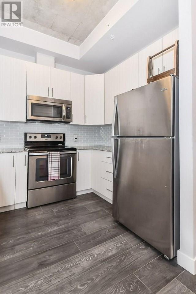 1 Victoria Street South #306 - Photo 6 of 16