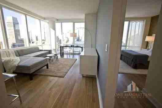 Avenue of the Americas #15C