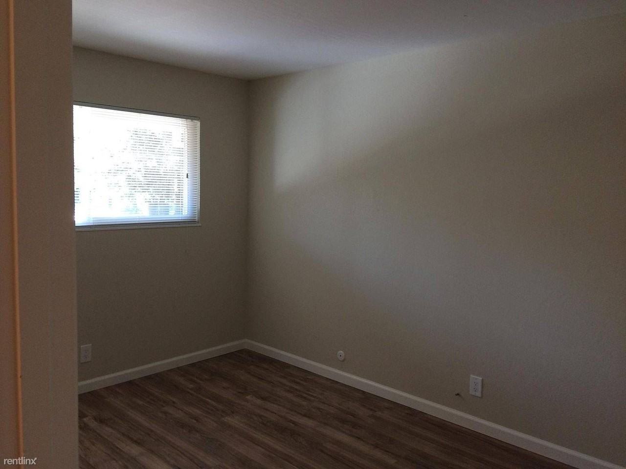 5699 Tucson Dr #3 - Photo 3 of 9