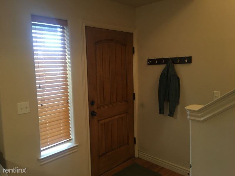 296 East 500 North 296 - Photo 3 of 22