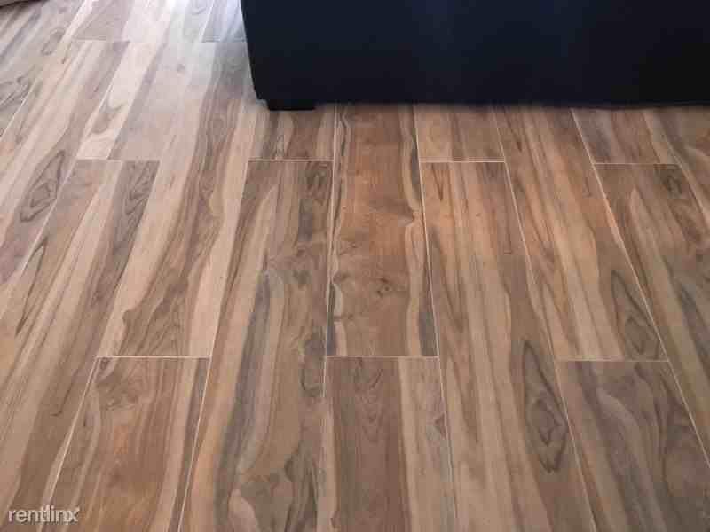 701 Gardens Dr 103 - Photo 3 of 17