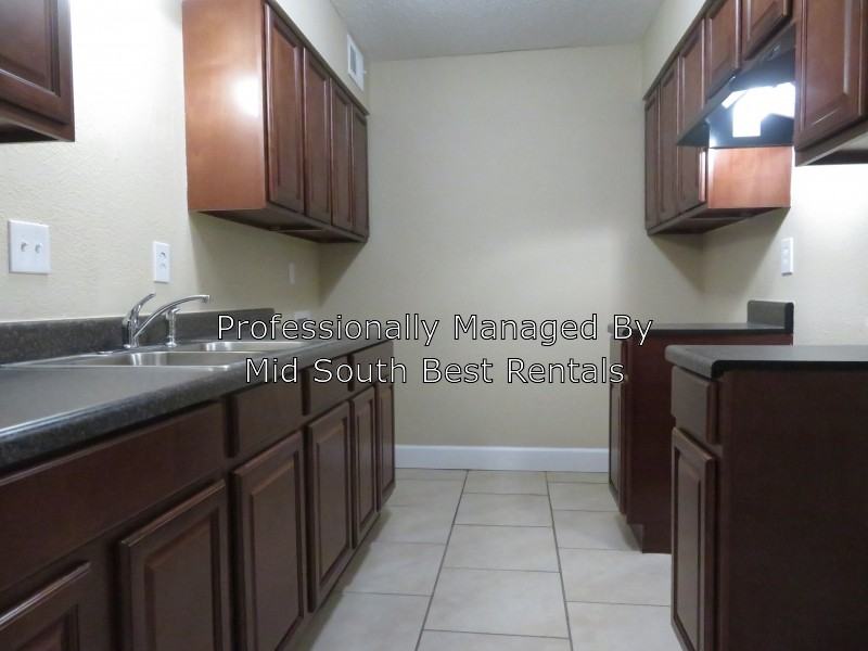 1956 Carbondale Dr - Photo 3 of 8