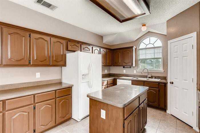 1103 Morning Star - Photo 2 of 18