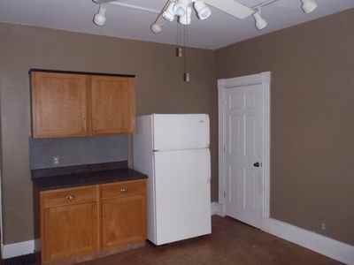 339 Shiloh St - Photo 2 of 5