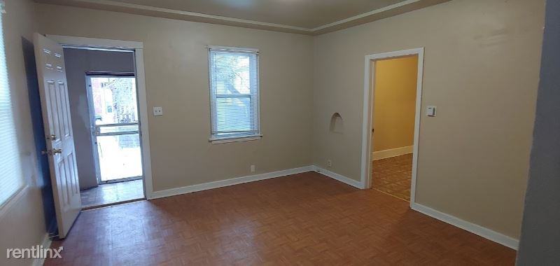 1724 N 24th St B - Photo 3 of 9