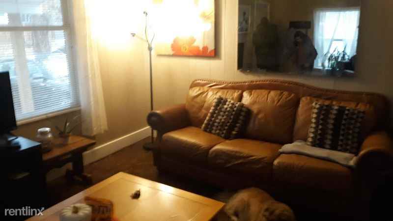 456 N Salisbury - Photo 2 of 14