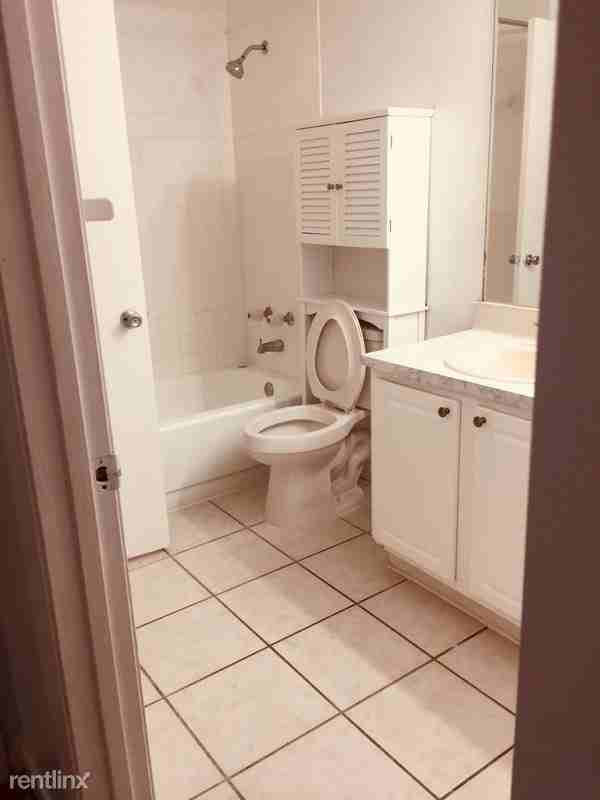 1941 Nw 96 Terr 8b - Photo 3 of 7