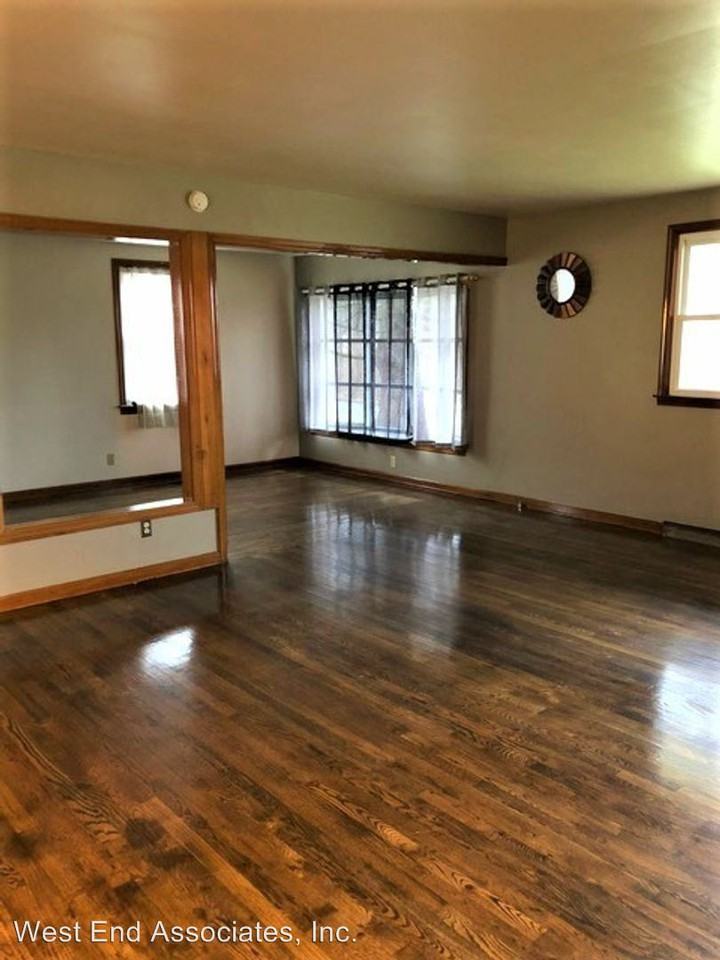 3245 Penn Dixie Rd - Photo 3 of 8